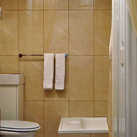Residencial Portomadrid Gasthuis 2*