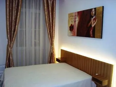 Residencial Portomadrid Pensjonat Porto