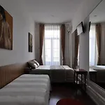 Residencial Portomadrid Guest house Porto
