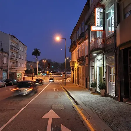Residencial Portomadrid Guest house